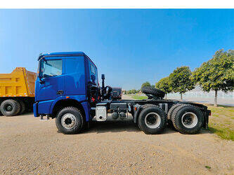 صورة ل شاحنات 2022 اكس سي ام جي XGA4250D3WC