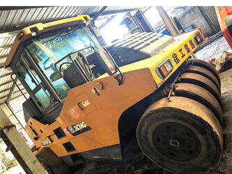 Image for PNEUMATIC ROLLERS 2016 XCMG XP303K