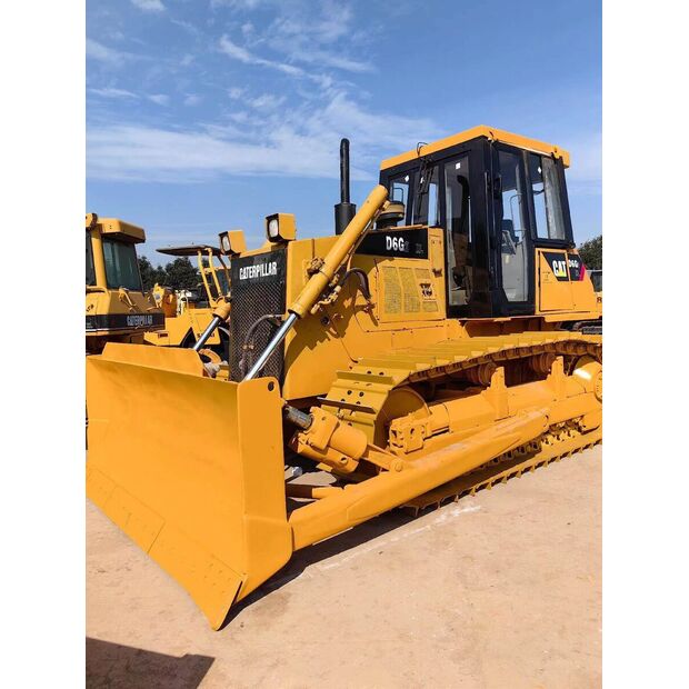 2023 Caterpillar D6G-43893670