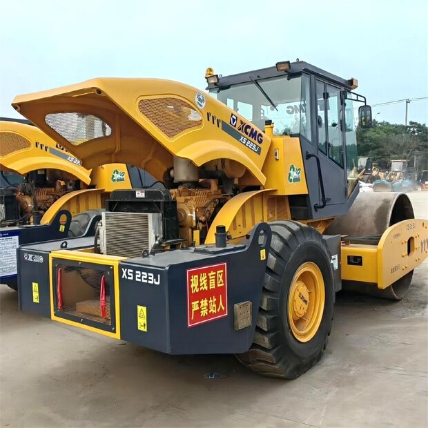 XCMG XS223J-43893701