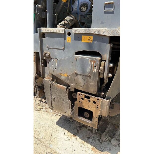 2011 VOGELE S1800-2-43893933