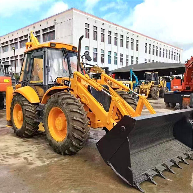 2018 JCB 4CX-43893996