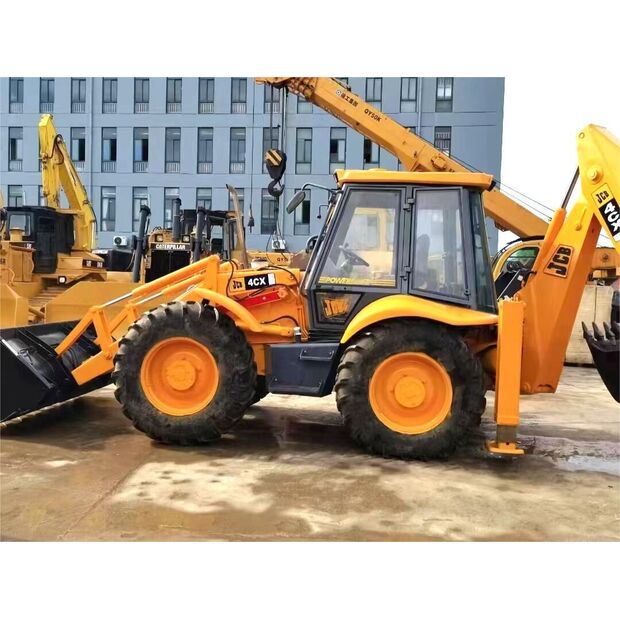 2018 JCB 4CX-43894000