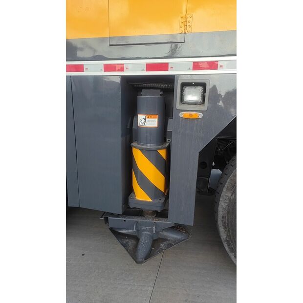 2012 XCMG QAY160-43894158