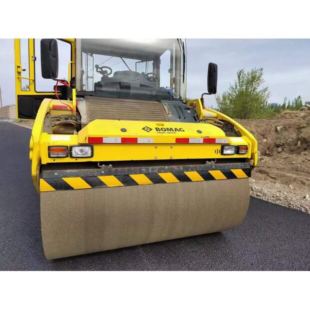 2018 BOMAG BW203-43894826