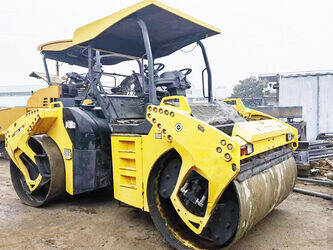 Image de ROULEAUX TANDEM VIBRANTS 2010 BOMAG BW203