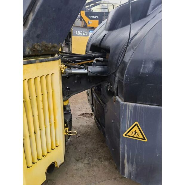 2010 BOMAG BW203-43894847