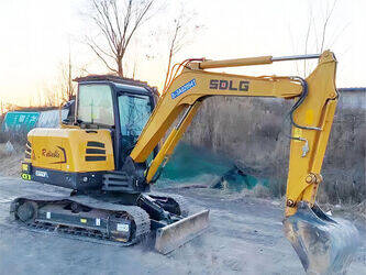 صورة ل حفارات صغيرة 2022 اس دي ال جي E660F