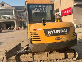 2016-hyundai-r60-43895012