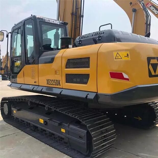 2018 XCMG XE225DK-43895118