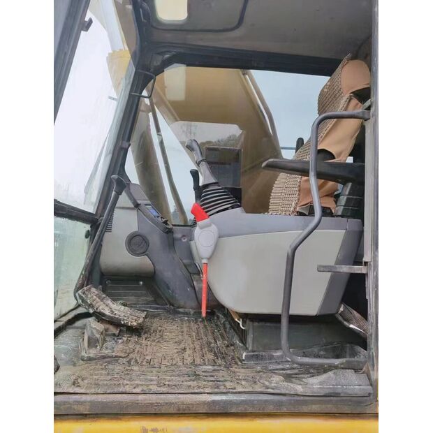 2019 Komatsu PC200-8MO-43895276