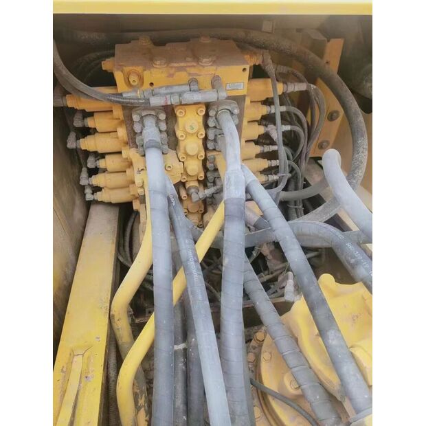 2019 Komatsu PC200-8MO-43895277