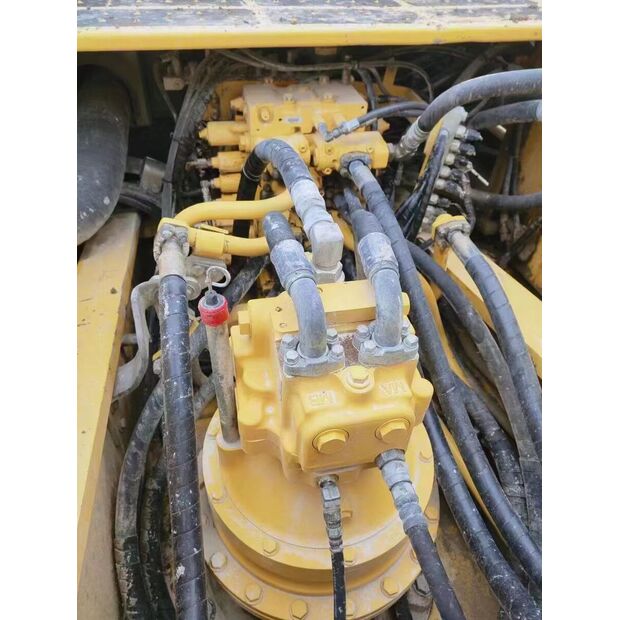 2018 Komatsu PC360-8MO-43895287