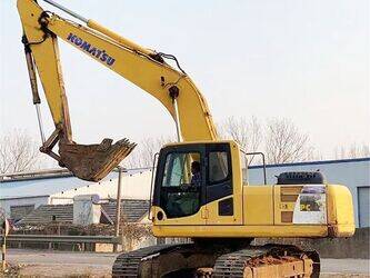 صورة ل حفارات مجنزرة 2013 كوماتسو PC200-8