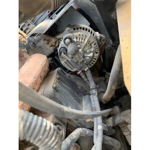 2013 كوماتسو PC200-8-43895301