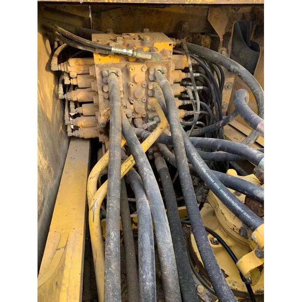 2013 كوماتسو PC200-8-43895304