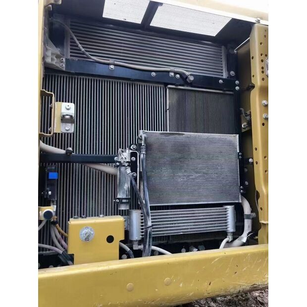 2020 كاتربيلر 330-43895351