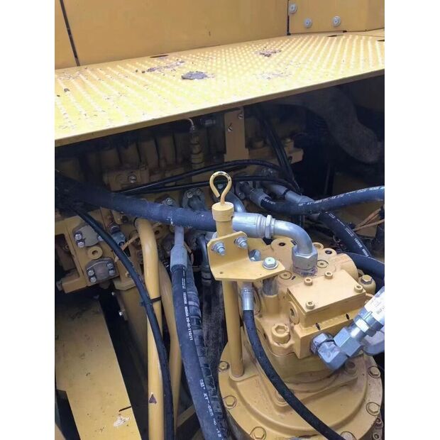 2020 كاتربيلر 330-43895352