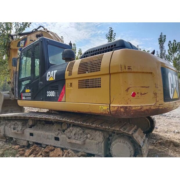 2016 Caterpillar 330D2L-43895357