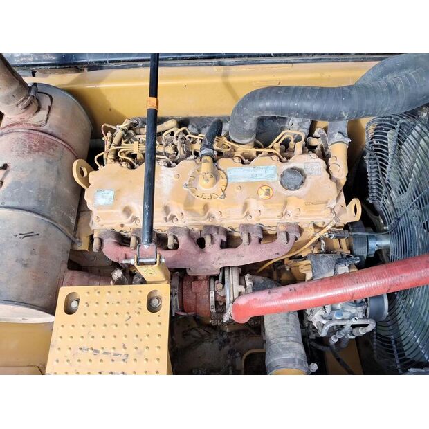 2016 Caterpillar 330D2L-43895362