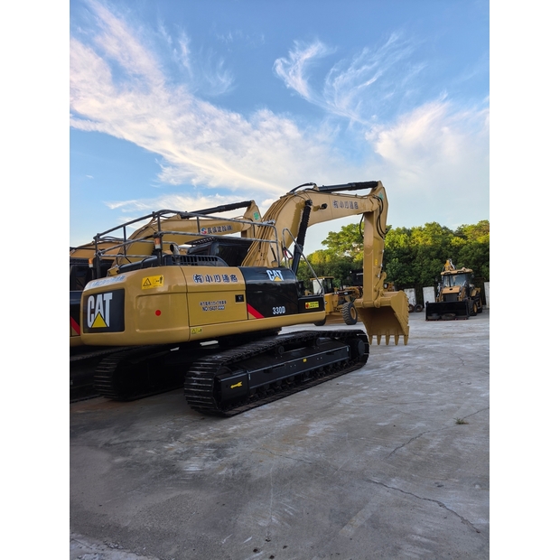 2020 Caterpillar 320D-43895512