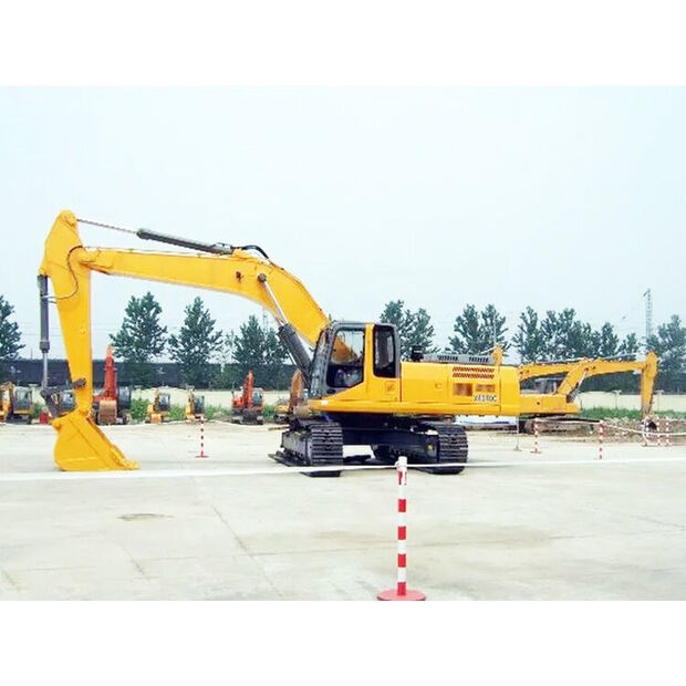 2013 XCMG XE370C-43895700