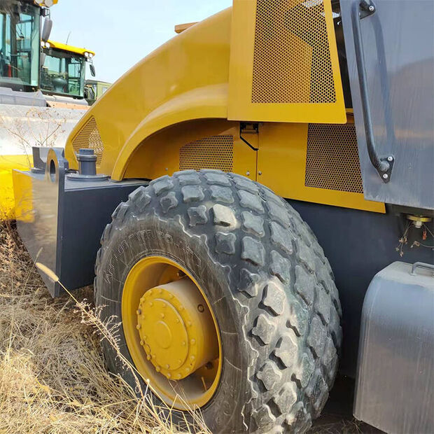 2012 كاتربيلر CB534DXW-43895845