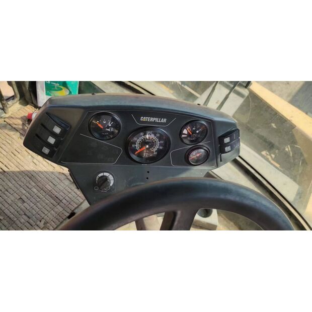 2012 كاتربيلر CB534DXW-43895848