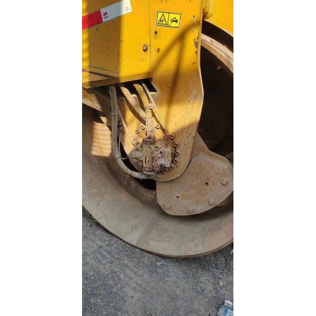 2012 كاتربيلر CB534DXW-43895849