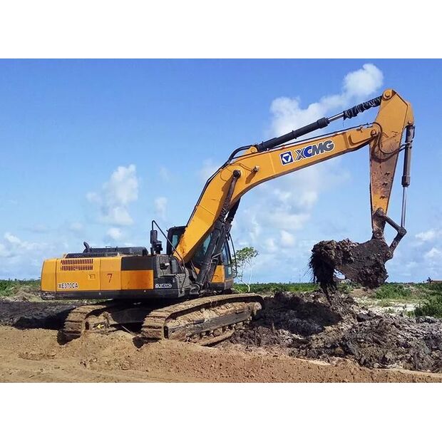 2015 XCMG XE370CA-43895888