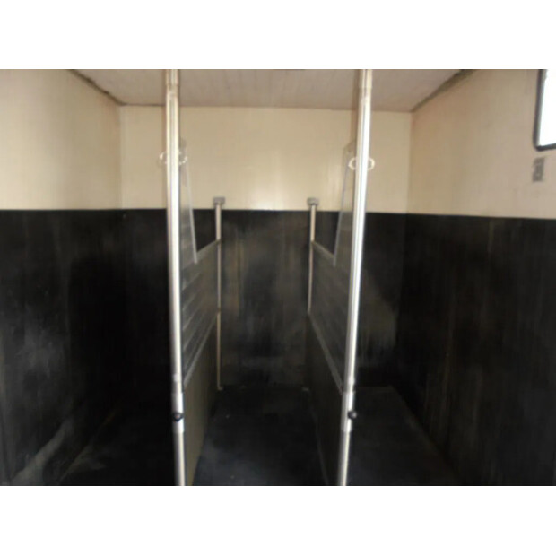 2001 مان 12.225-43896237