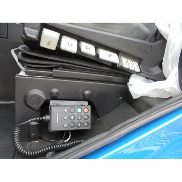 2001 مان 12.225-43896261