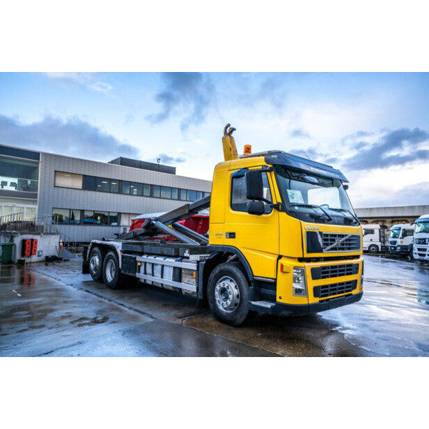 2009 فولفو FM400-43896488