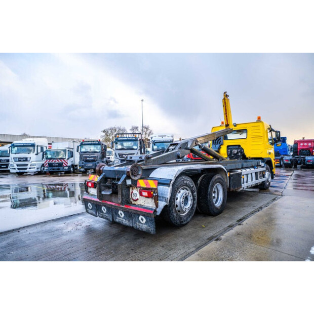 2009 فولفو FM400-43896490