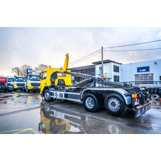 2009 فولفو FM400-43896491