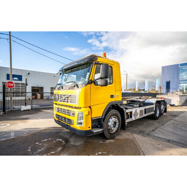 2009 فولفو FM400-43896493