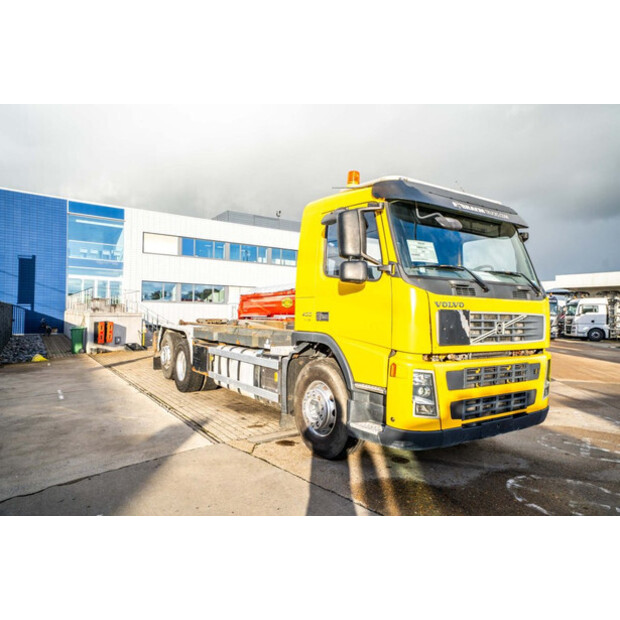 2009 فولفو FM400-43896494