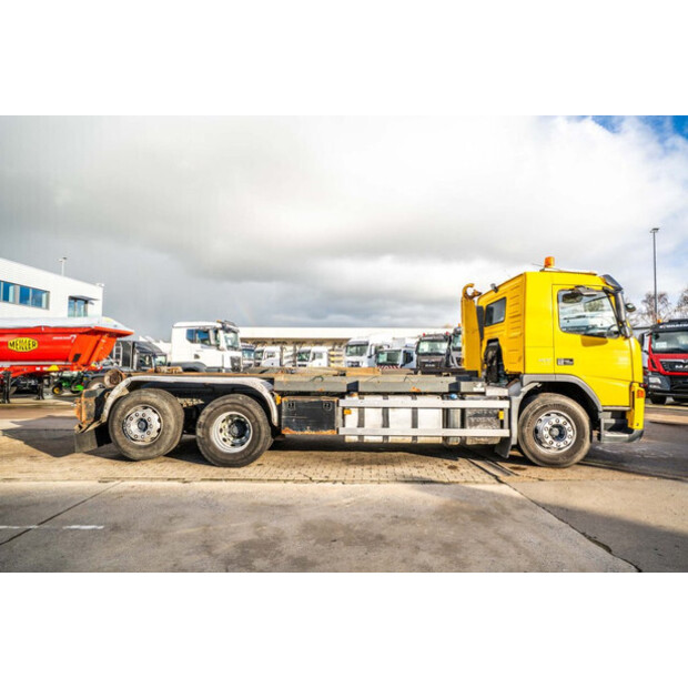 2009 فولفو FM400-43896495