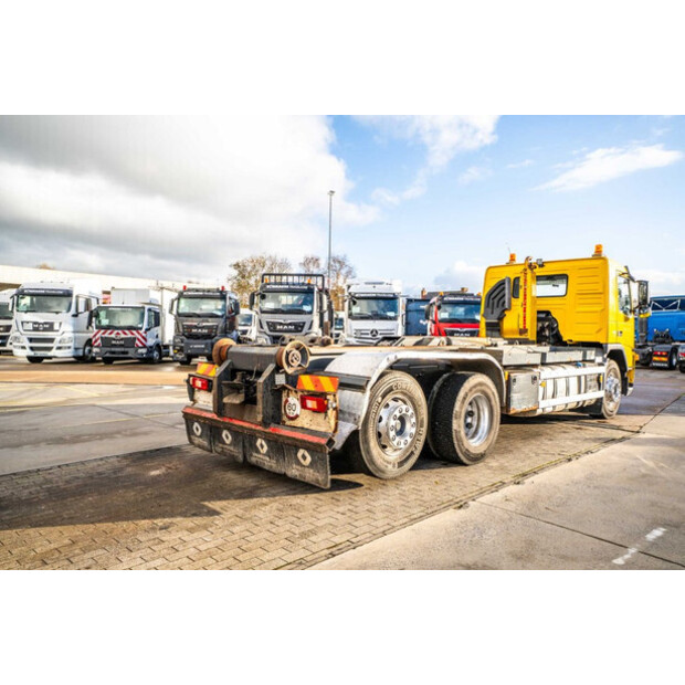 2009 فولفو FM400-43896496