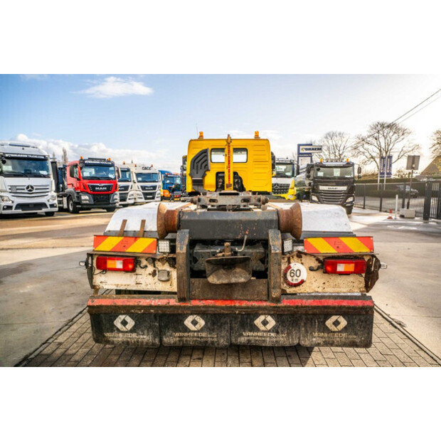 2009 فولفو FM400-43896497