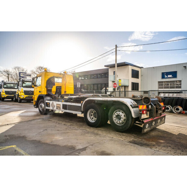 2009 فولفو FM400-43896498