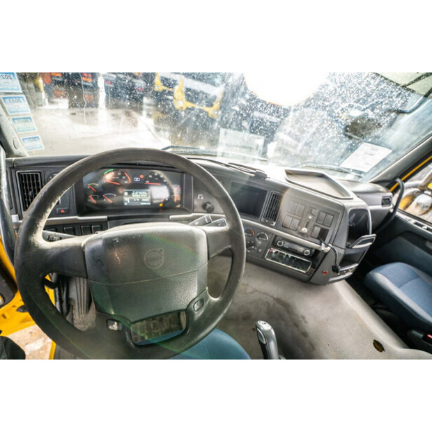 2009 فولفو FM400-43896503