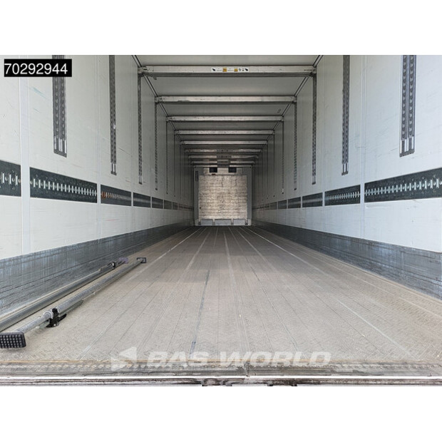 2022 Schmitz Cargobull Carrier Vector 1550-43897012