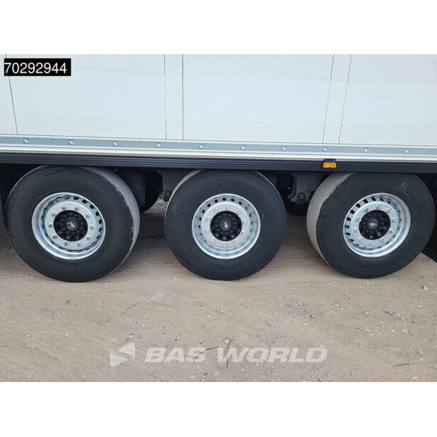 2022 Schmitz Cargobull Carrier Vector 1550-43897020