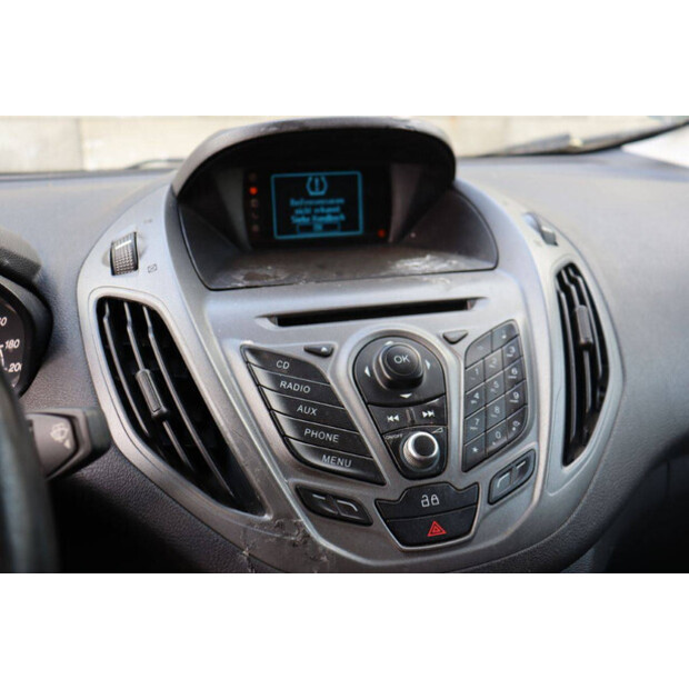 Ford Transit Courier-43897743