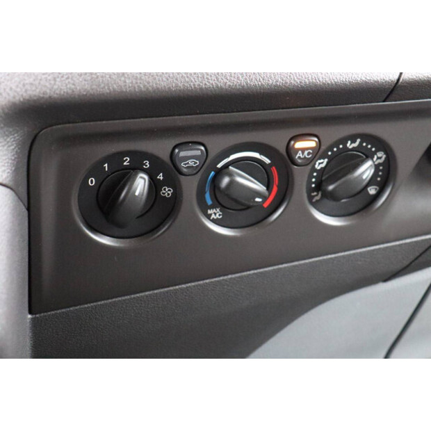 2018 Ford TRANSIT CUSTOM-43897924