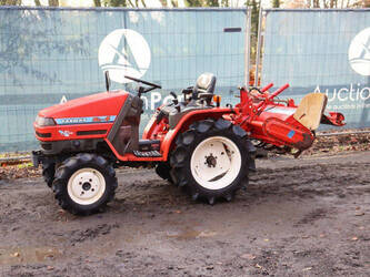 صورة ل تراكتورات زراعية يانمار KE-4