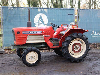 صورة ل تراكتورات زراعية يانمار YM2220D