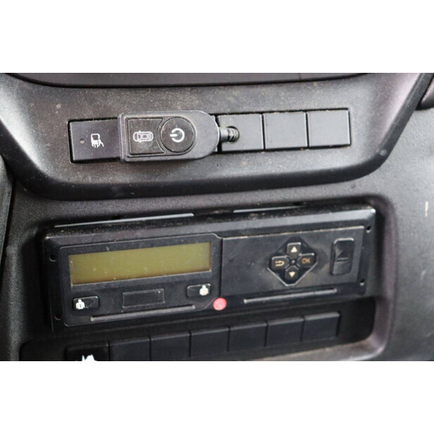 2017 فيلدهايزن P46-1-43898282