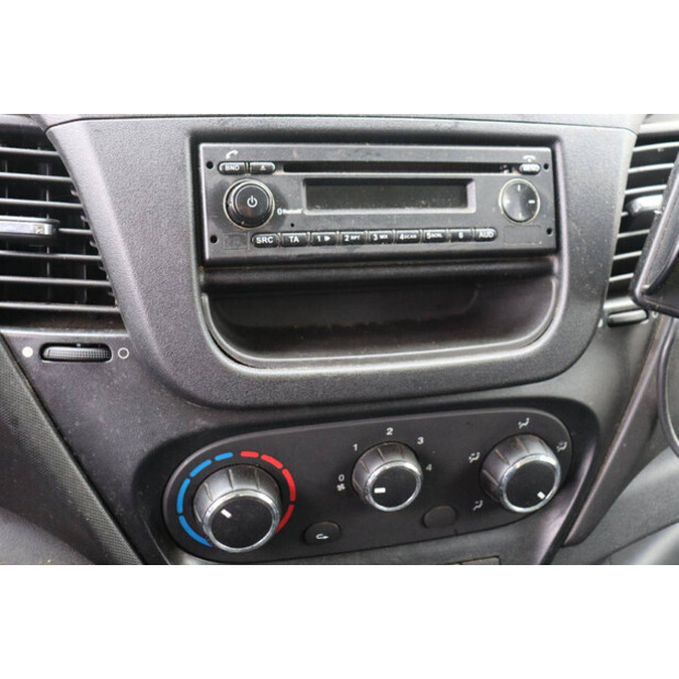 2017 فيلدهايزن P46-1-43898283